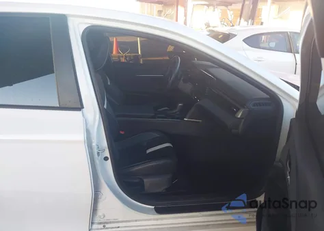 2025 Toyota Camry Se из США, поврежденный, VIN 4T1DAACK1SU004261